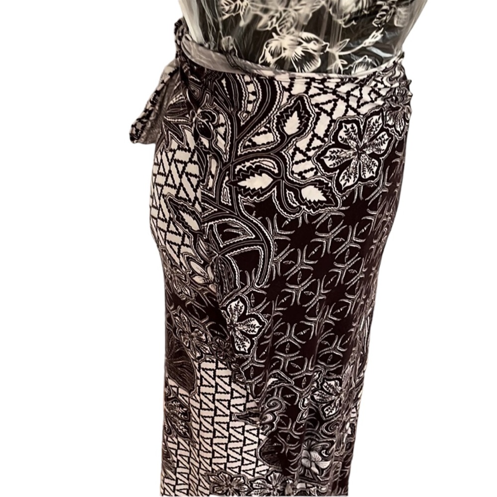 Yansi Fugel size S-M Brown &White wrap skirt , cover up great stretch